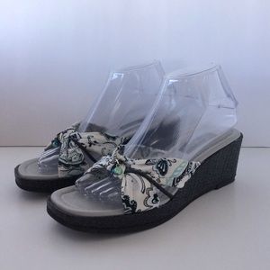 Brighton Paisley Slip On Knot Wedge sandals beads vacation casual Valeri blue 8